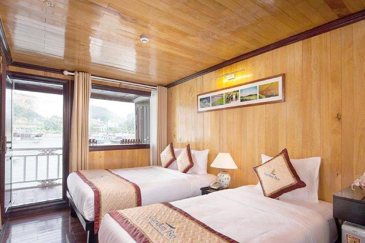 Bai Tu Long bay Boutique Cruise 2D / 1N：カヤック、自然のままの場所での水泳