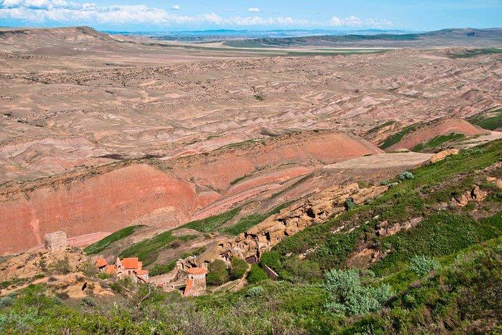 Viagem de um dia às Garedja Caves, Sighnaghi Visit Com degustação de vinhos orgânicos e almoço