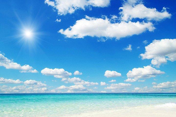 ギリトラワンガン島またはギリアイル行きの高速船