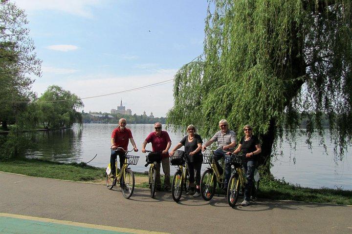 Fietsbezoek in Boekarest