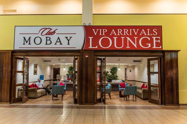 Club Mobay Fast Track Lounge avec navette aéroport privée