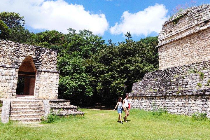 Experiencia en Ek Balam, Cenote y Valladolid