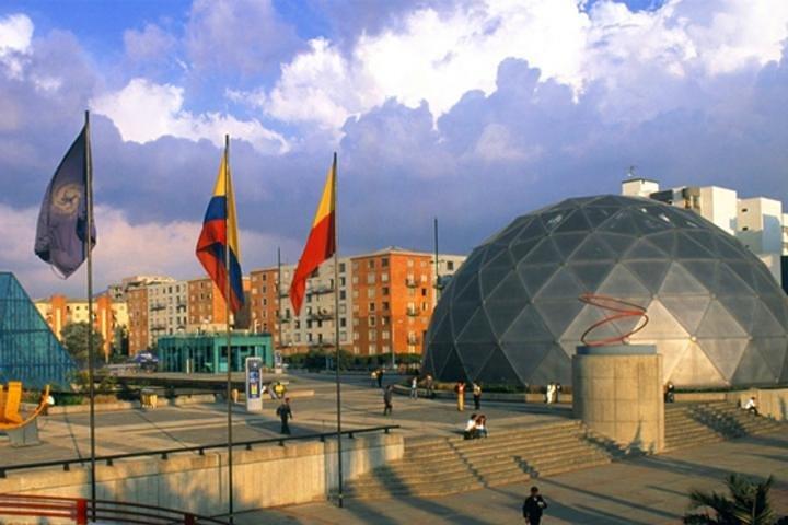 Candelaria and Fernando Botero Museum Tour w/transport in Bogota