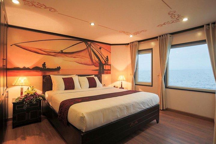 Bai Tu Long bay Luxury Cruise 2D / 1N：観光客の少ない場所、カヤック、完全な食事