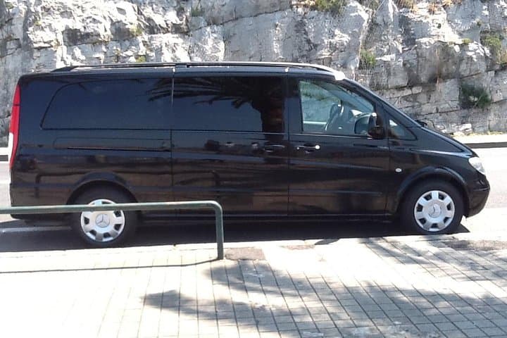 Transfer from Naples to Praiano with a 2hr stop at Pompeii (1-8 PAX)