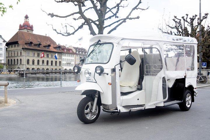 Tour della città più Lucerna di Etuktuk