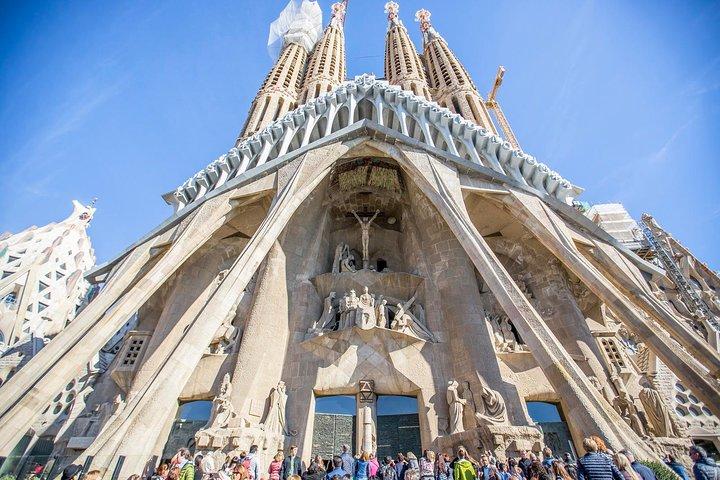 Führung durch die Sagrada Familia mit einem Deutsch sprechenden Fortgeschrittener