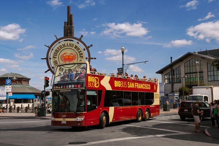 SF: Hop-on Hop-off Sightseeing Tour with Optional Sunset Tour