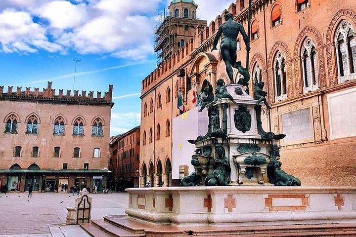Classic Private Walking Tour Bologna