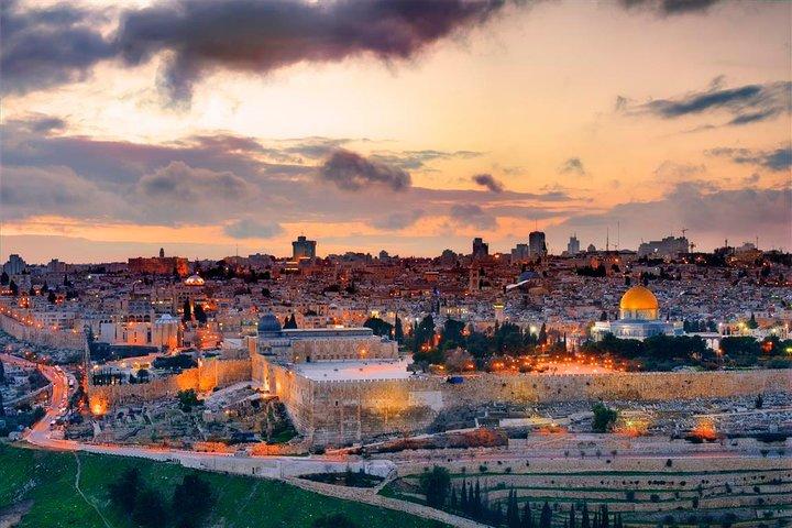 テルアビブからのペトラとの9日間のイスラエルツアー