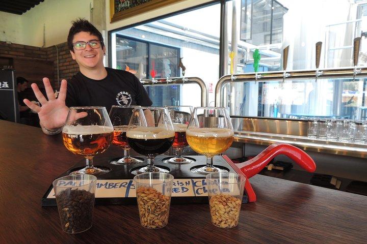 Midden van de wereld, kolibriesparadijs en ambachtelijke bierproeverij