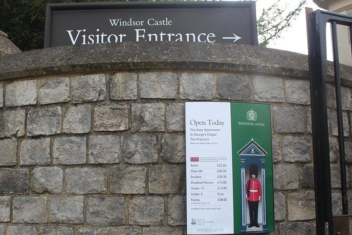 片道または往復送迎：ロンドンからウィンザー城またはレゴランドへ