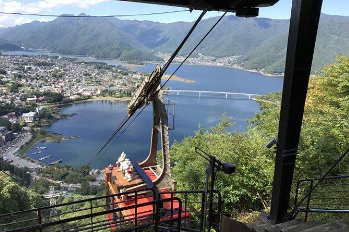 Tour privato di un giorno del Monte Fuji con mezzi pubblici