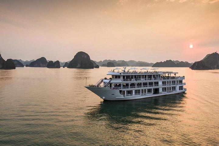 Halong Bay 2 Tage 1 Nacht mit Alisa Cruise 5 Star Luxury