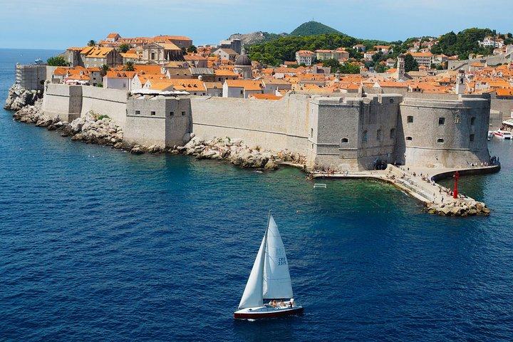Aventura privada à vela em Dubrovnik