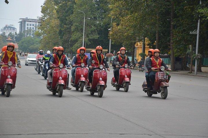 Hanoi Voltar Ruas Cidade Vespa Tours com Guia Feminino