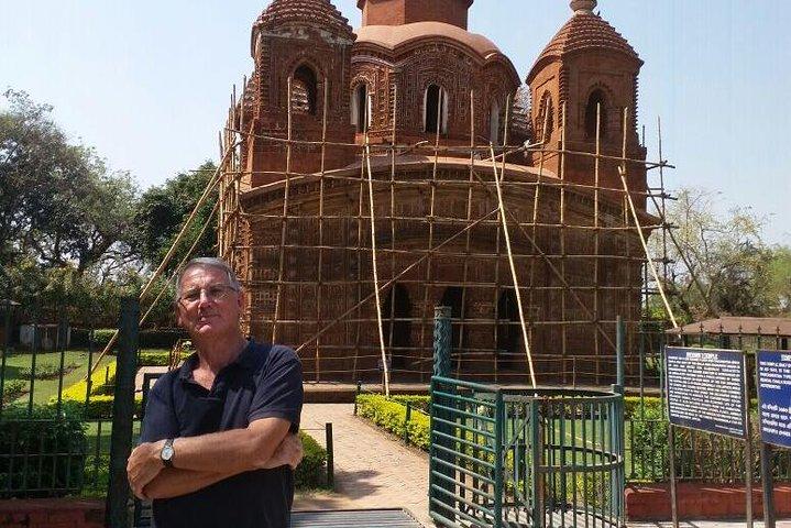 カルカッタからビシュヌプールへのテラコッタ寺院とシルクの日帰り旅行