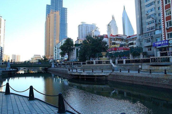 黒龍江省博物館からイエスの聖心大聖堂までの4時間ツアー