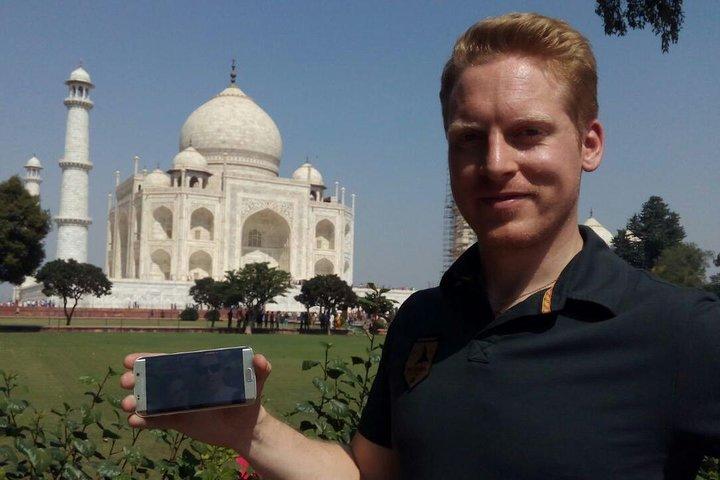 Taj Mahal Sunrise Day Trip från Delhi med privatbil