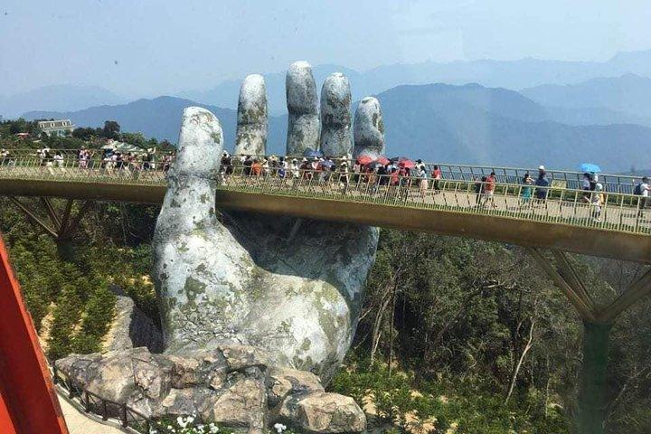 GOLDEN BRIDGE & BA NA HILL tramite la funivia dagli HOTEL nella città di HUE (tour privato)