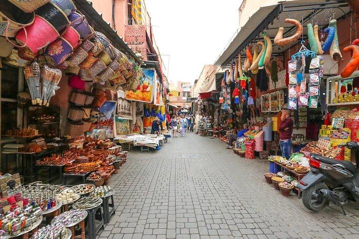 Marrakesh guided shopping tour half-day