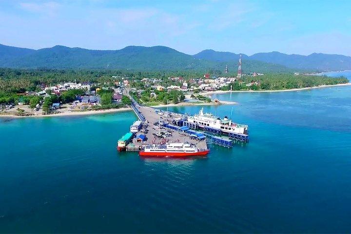 Koh Phangan a Koh Samui por Seatran Discovery Ferry