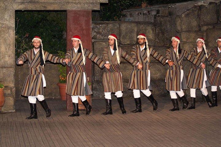ギリシャ舞踊レッスンアテネのドラ・ストラトゥー劇場