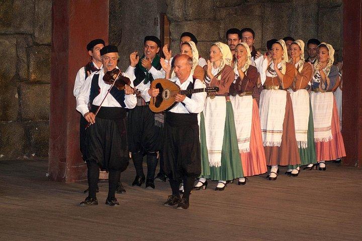 ギリシャ舞踊レッスンアテネのドラ・ストラトゥー劇場