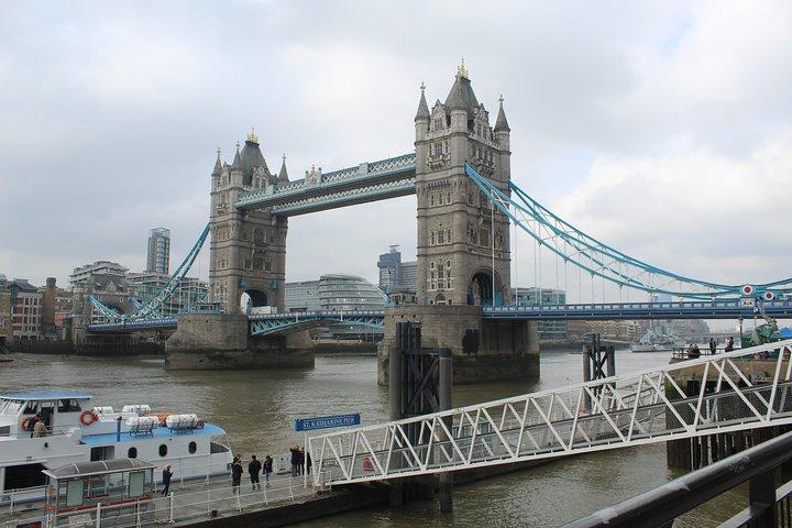 Do Aeroporto de Heathrow para o centro de Londres - Ida e Volta Privada