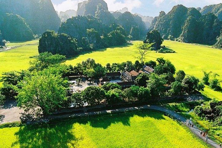 Tour di un Giorno a Hoa Lu e Tam Coc da Hanoi con Giro sul Fiume