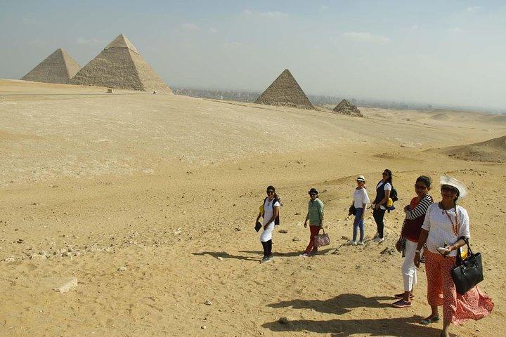 Halvdagstur till. Pyramiderna i Giza