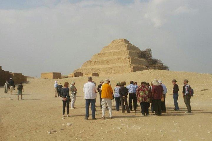 Private Full- Day Trip to Pyramids, Egyptian Museum & Khan el khallil