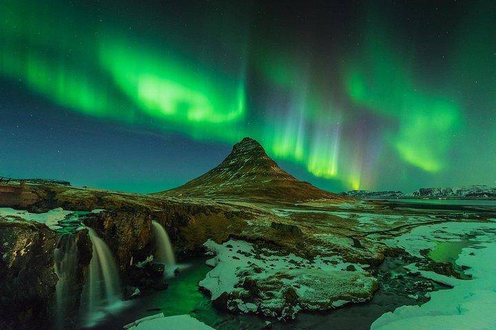 2-Day West | Lava Cave, Snæfellsnes & Silver Circle - Small Group