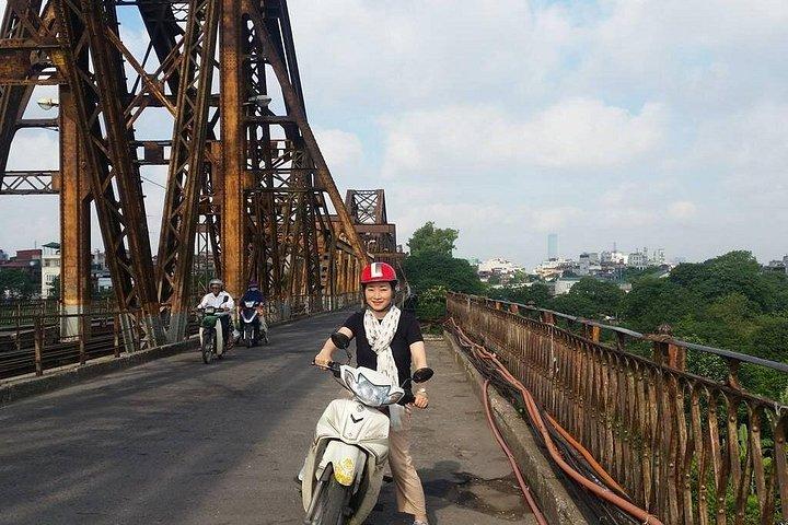 ハノイでの小グループバイク観光＆フードツアー