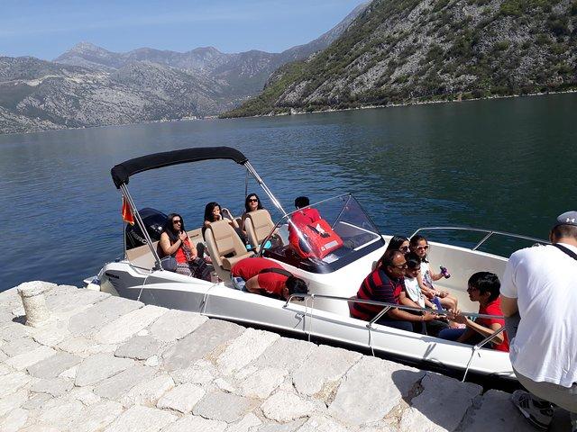 Privat tur med speedbåd - Perast og Lady of the rock