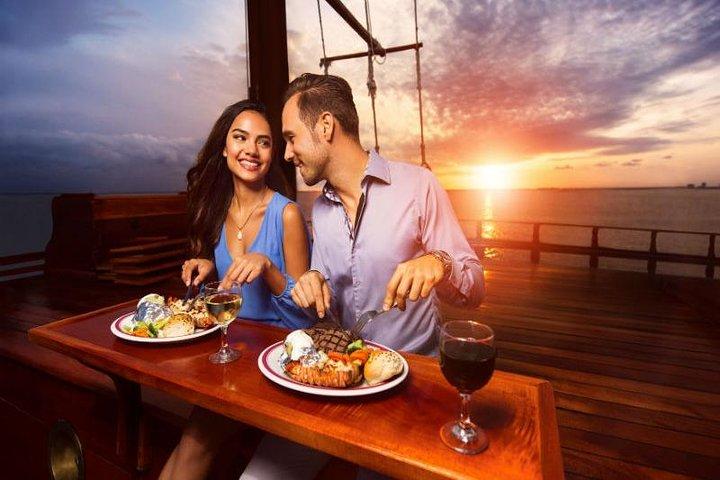 Dîner romantique sur un galion espagnol à Cancun