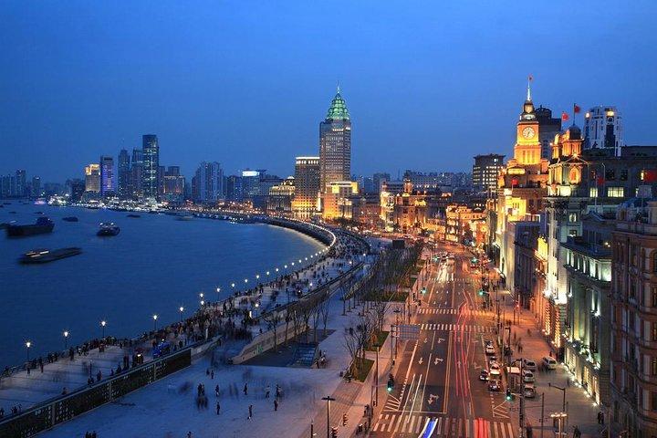Grupo pequeño: excursión de un día a Shanghái con la Torre de la Perla Oriental y acrobacias