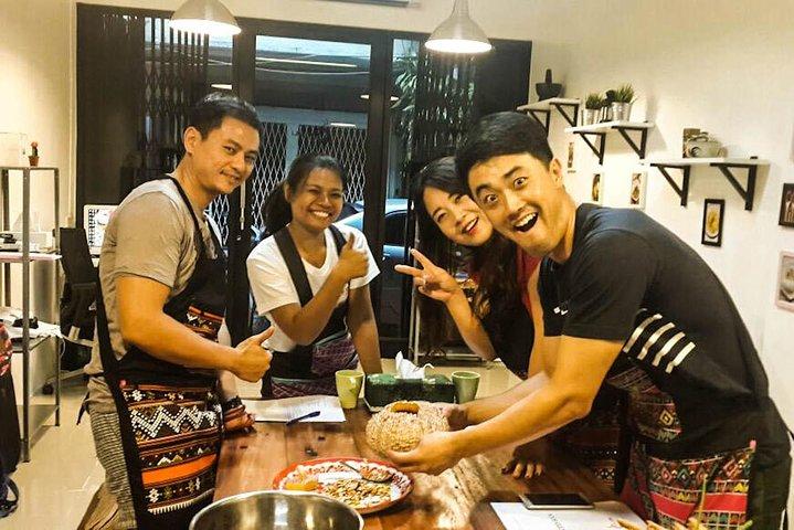 バンコクのPink Chiliでのタイ料理教室と市場見学ツアー