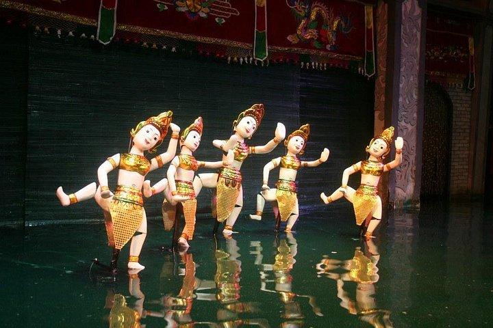 ハノイ市内観光と水上人形劇
