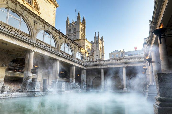 Roman Baths Entry and Walking Tour med Blue Badge Tour Guide