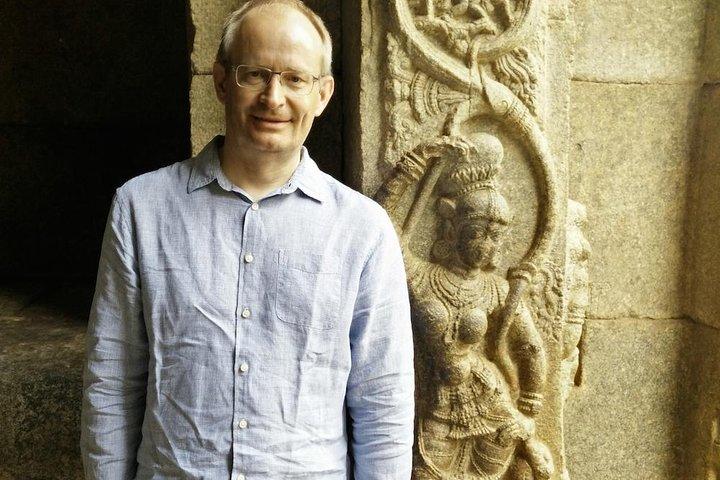 寺院の建築と絵画のためのバンガロールからレパクシへの日帰り旅行