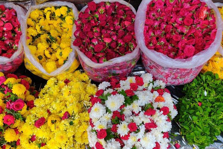 Shopping and Bazaar Trail in Bangalore