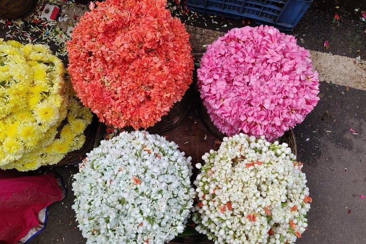 Shopping and Bazaar Trail in Bangalore