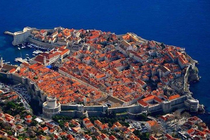 De Vienne à Dubrovnik via la Slovénie en 13 jours. Visite privée dans un van A / C moderne