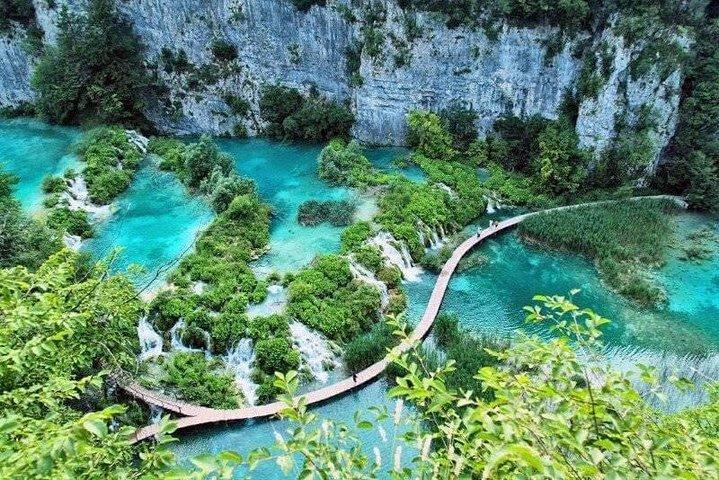 De Vienne à Dubrovnik via la Slovénie en 13 jours. Visite privée dans un van A / C moderne