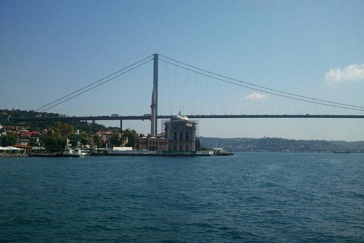 Istanbul Heldag med Bosporuskryssning och Beylerbeyi-palatset