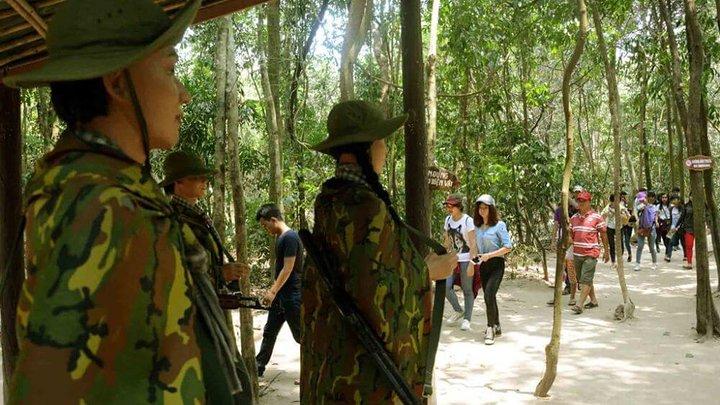 Erste VIP Cu Chi Tunnels Halbtagestour: Vormittag oder Nachmittag