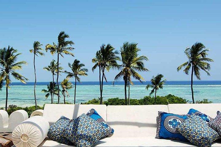 13 Days Congo Zanzibar（ゴリラ、ニラゴンゴハイキング、ザンジバルビーチホリデー）