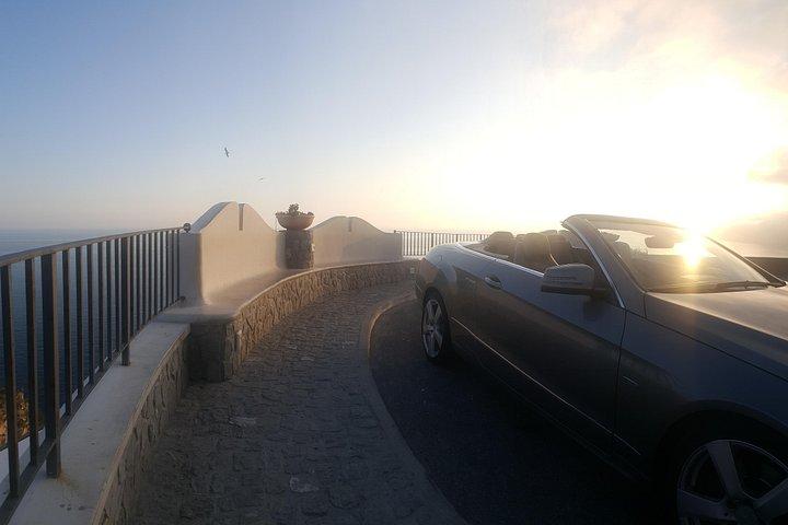 ソレント半島またはポジターノからのメルセデスコンバーチブルEclassとのサンセットツアー