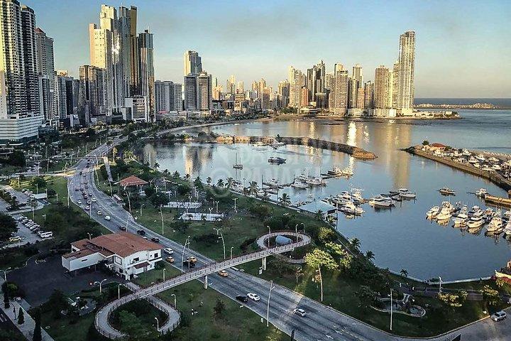 Excursión por la costa de Fuerte Amador: excursión privada de día completo por el canal y la ciudad de Panamá